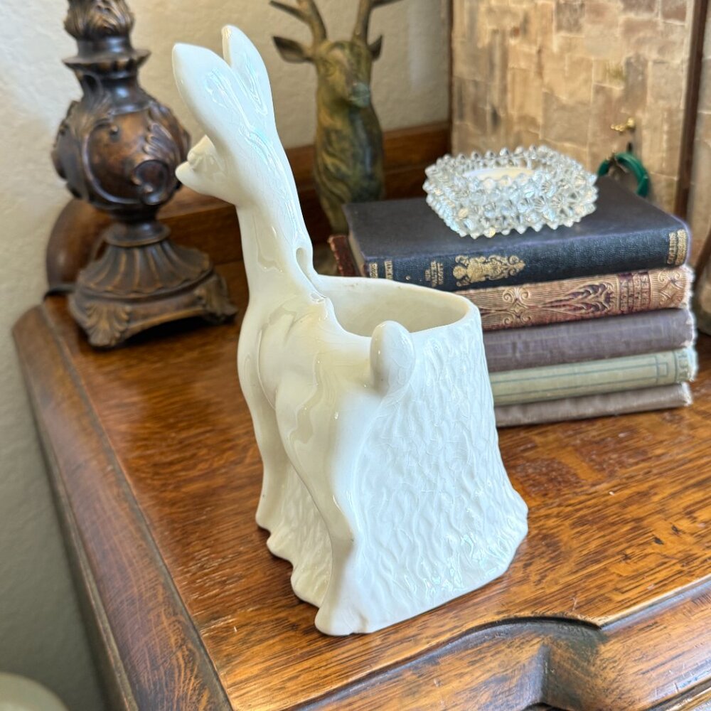 Vintage Doe Planter - Picture 8 of 15